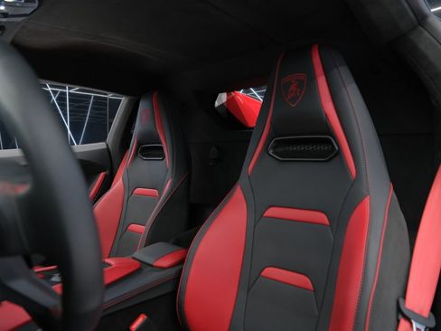 Used 2026 Lamborghini Temerario AWD/4WD image 27