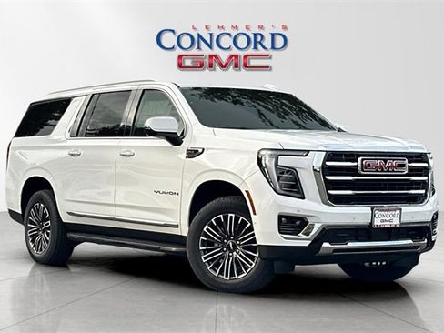 New 2026 GMC Yukon XL Elevation image 2