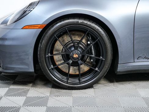 Certified 2026 Porsche 911 Carrera GTS image 27