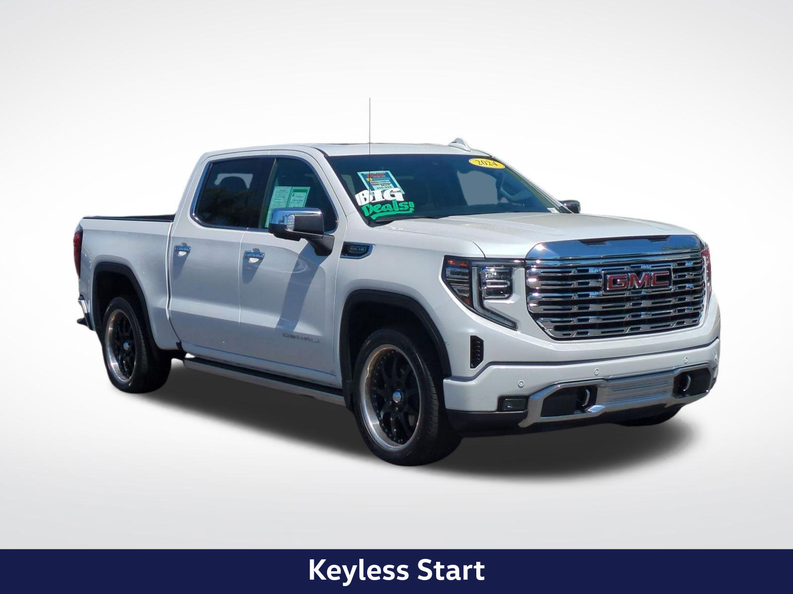 Used 2024 GMC Sierra 1500 Denali w/ Technology Package AWD/4WD image 2