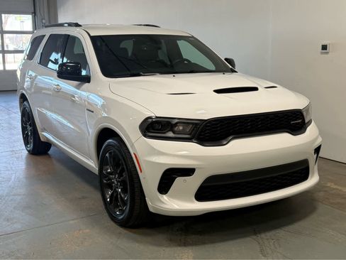 Used 2024 Dodge Durango R/T w/ Blacktop Package AWD/4WD image 5