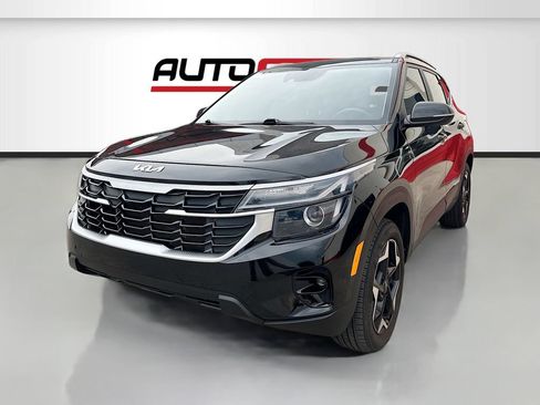 Used 2024 Kia Seltos EX AWD/4WD image 3