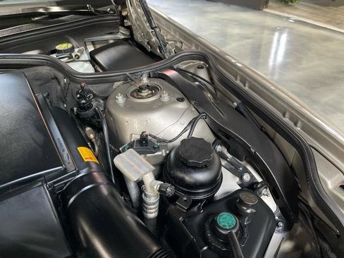 Used 2004 Mercedes-Benz SL 500 image 44