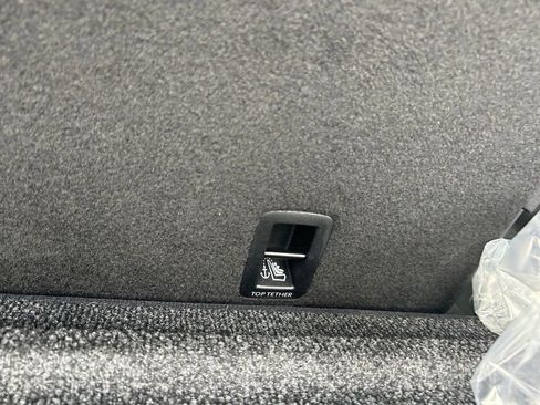 New 2026 Volkswagen Atlas Cross Sport SE image 44