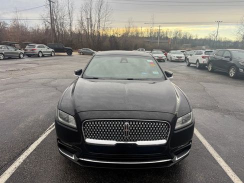 Used 2017 Lincoln Continental Reserve w/ Climate Package image 2
