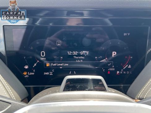 Used 2026 GMC Yukon Denali Ultimate AWD/4WD image 13