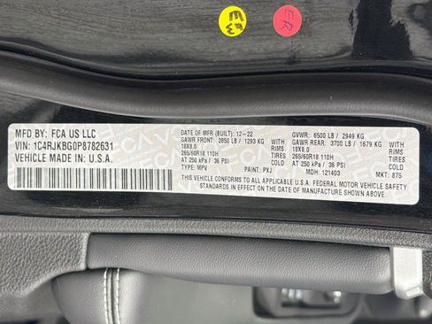 Used 2023 Jeep Grand Cherokee L Limited AWD/4WD image 40