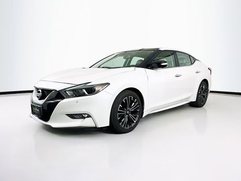 Used 2016 Nissan Maxima Platinum image 3