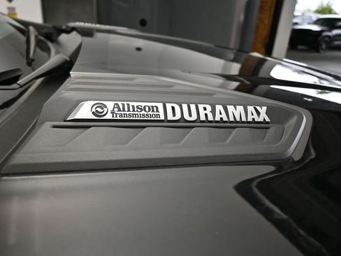 Used 2024 Chevrolet Silverado 3500 LT image 50