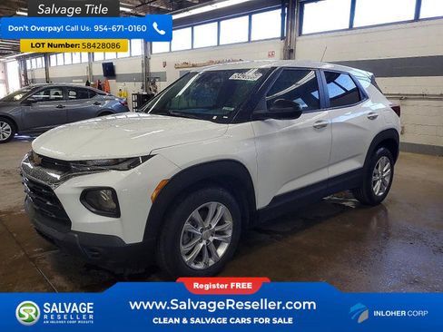 Used 2023 Chevrolet TrailBlazer LS FWD image 1