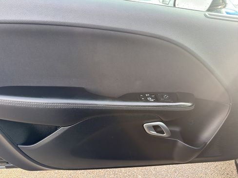 Used 2016 Dodge Challenger SXT image 12