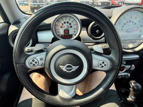 Used 2007 MINI Cooper Hardtop FWD image 9