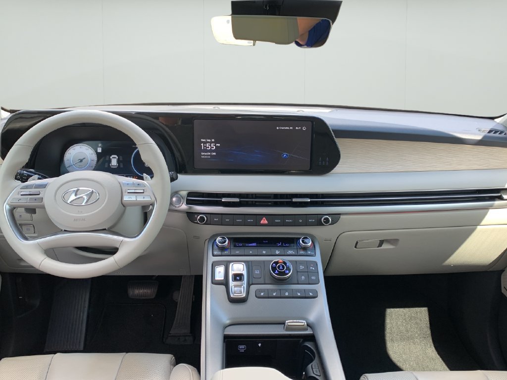 Used 2024 Hyundai Palisade Limited AWD/4WD image 20