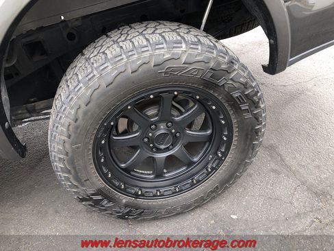 Used 2015 Ford F150 Lariat w/ Equipment Group 501A Mid image 8