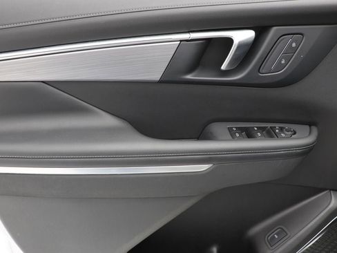 Used 2025 Buick Enclave Preferred image 15