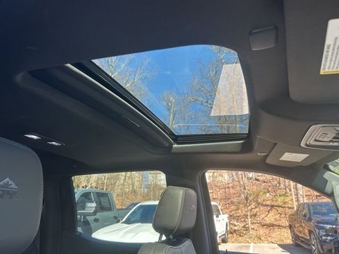 Certified 2022 Chevrolet Silverado 1500 High Country image 23