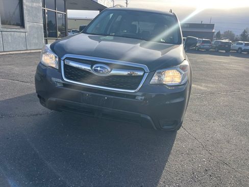 Used 2014 Subaru Forester 2.5i Premium w/ All-Weather Package AWD/4WD image 6