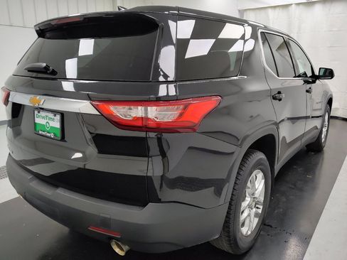 Used 2020 Chevrolet Traverse LS FWD image 9