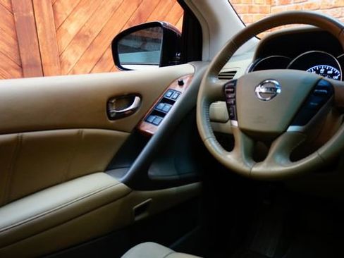 Used 2011 Nissan Murano LE w/ Navigation Pkg AWD/4WD image 37