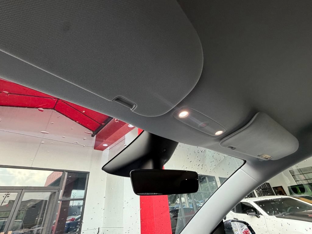 Used 2026 Tesla Model Y AWD image 22
