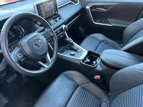 Used 2021 Toyota RAV4 XSE AWD/4WD image 11