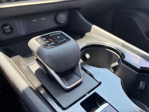 Used 2025 Nissan Rogue SV FWD image 7