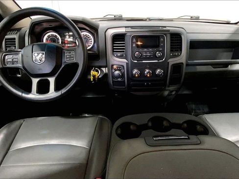 Used 2019 RAM 1500 Tradesman w/ Chrome Appearance Group image 14