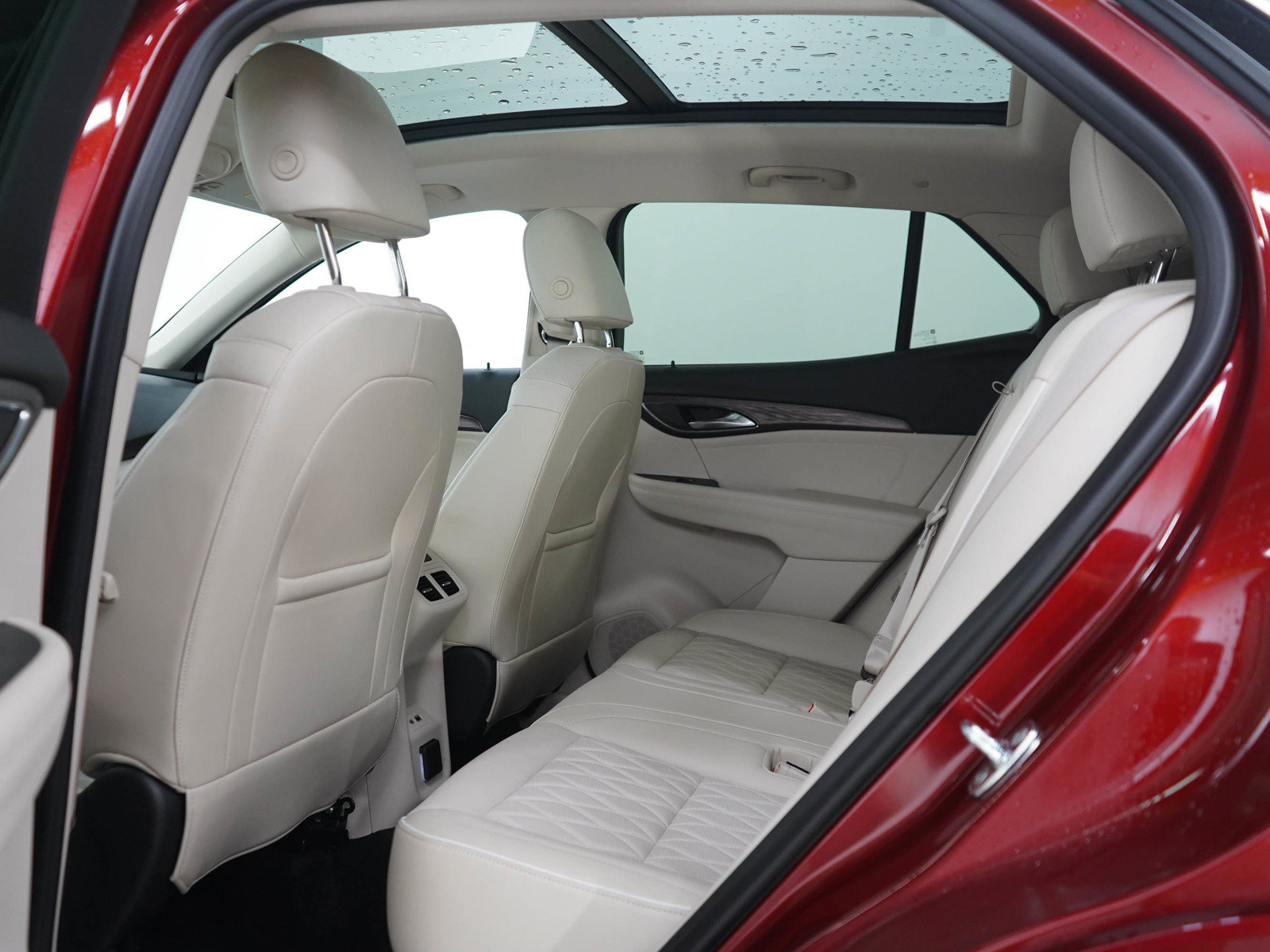 Used 2023 Buick Envision Avenir AWD/4WD image 18