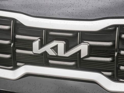 Used 2024 Kia Telluride S w/ S Sunroof Package image 7