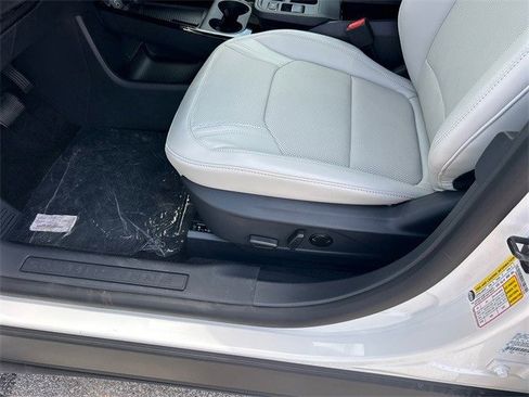 New 2025 Ford Mustang Mach-E Premium image 21