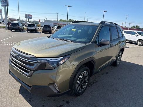 New 2026 Subaru Forester Premium AWD/4WD image 2