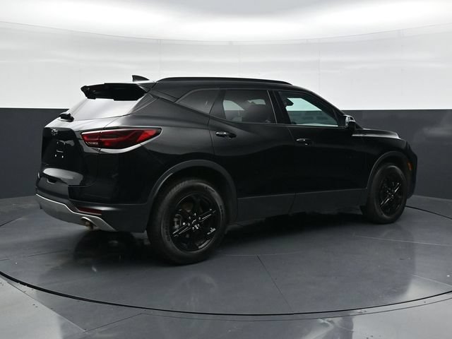 Used 2023 Chevrolet Blazer LT w/ Midnight/Sport Edition AWD/4WD image 2