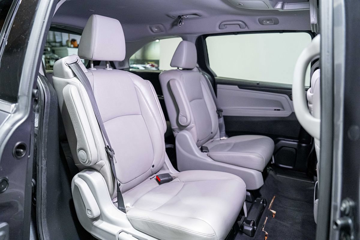 Used 2018 Honda Odyssey Elite image 18