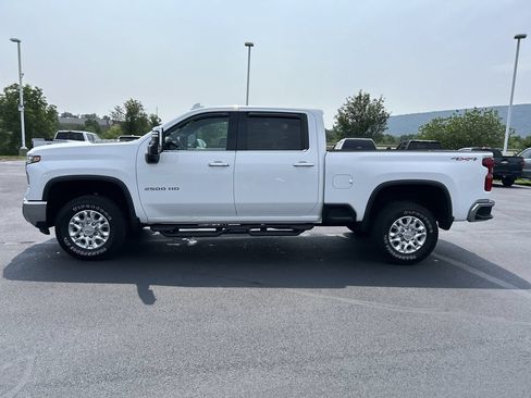 Used 2024 Chevrolet Silverado 2500 LTZ AWD/4WD image 4