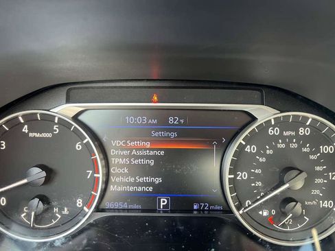 Used 2021 Nissan Altima 2.5 SV w/ SV Premium Package image 27