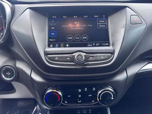 Used 2021 Chevrolet TrailBlazer LT image 21