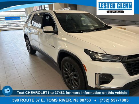 Certified 2023 Chevrolet Traverse RS w/ LPO, Floor Liner Package AWD/4WD image 1