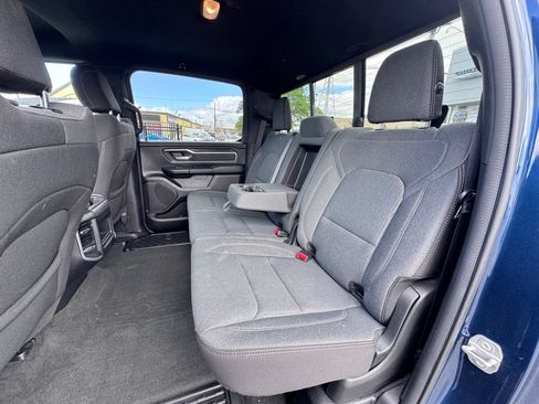 Used 2023 RAM 1500 Big Horn AWD/4WD image 17