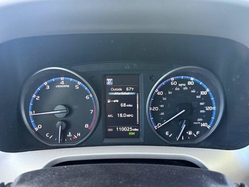 Used 2018 Toyota RAV4 XLE w/ Plus Extra Value Package FWD image 20