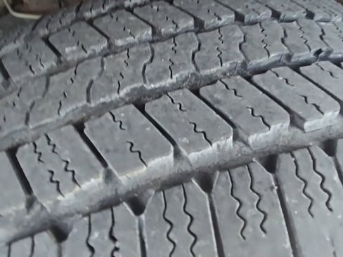 Used 2015 Nissan Titan SV w/ SV Value Truck Package image 36