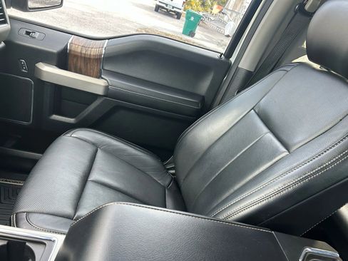 Used 2018 Ford F150 Lariat image 9