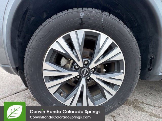 Used 2023 Nissan Rogue SV AWD/4WD image 35