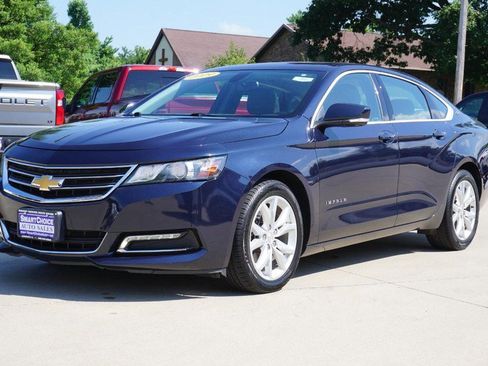 Used 2019 Chevrolet Impala LT w/ Sunroof and Spoiler Package FWD image 7