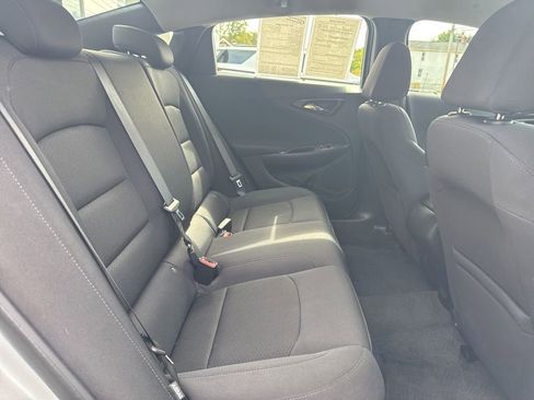 Used 2021 Chevrolet Malibu LS image 16