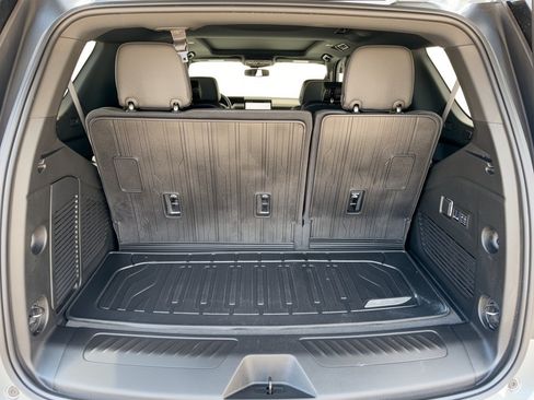 Used 2025 GMC Yukon Elevation w/ LPO, Floor Liner Package RWD image 28