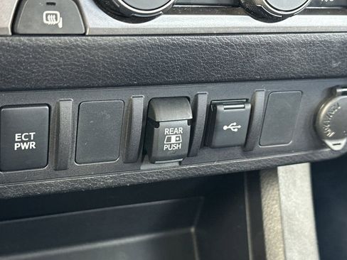 Used 2022 Toyota Tacoma SR5 image 30