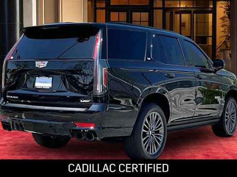 Used 2024 Cadillac Escalade V w/ Heavy-Duty Trailer Package AWD/4WD image 6