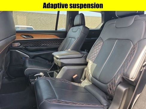 Used 2023 Jeep Grand Cherokee L Summit AWD/4WD image 24