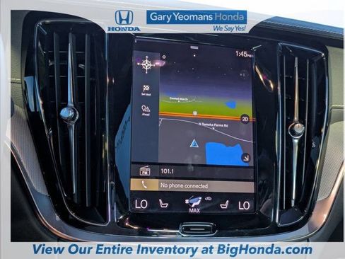 Used 2022 Volvo S60 B5 R-Design w/ Advanced Package image 29