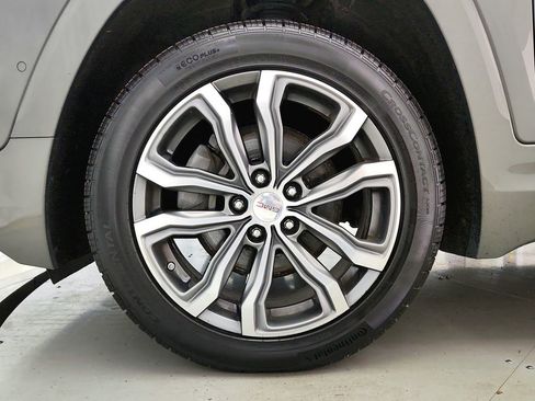 Used 2018 GMC Terrain Denali w/ Advanced Safety Package AWD/4WD image 40